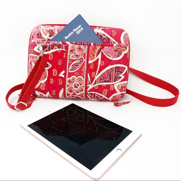 Vera Bradley IPad Crossbody Bag Red White Paisley - Picture 2 of 7